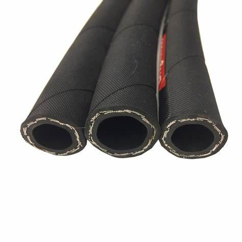 Flexível DIN EN853 1SN Tubos de borracha trançados com fio de aço para óleo hidráulico biodegradável